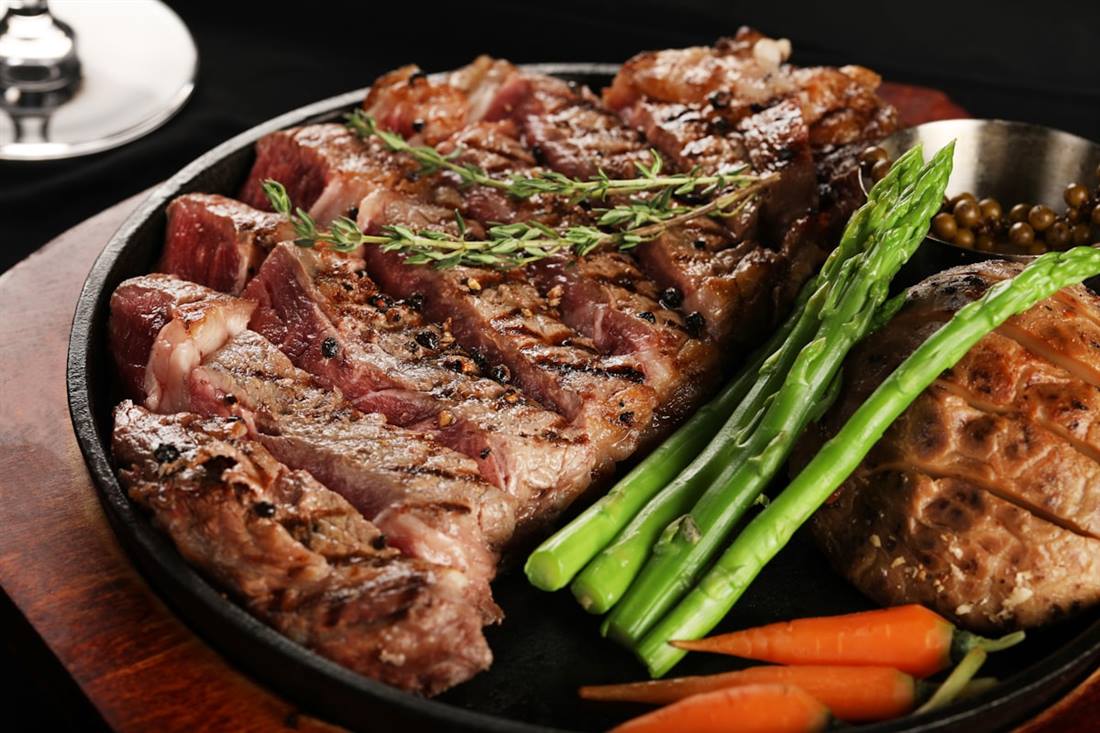 Cortes de carne a la parrilla